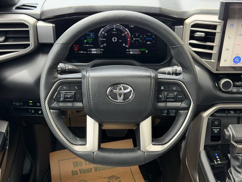 Used 2025 Toyota Sequoia Limited AWD/4WD image 17