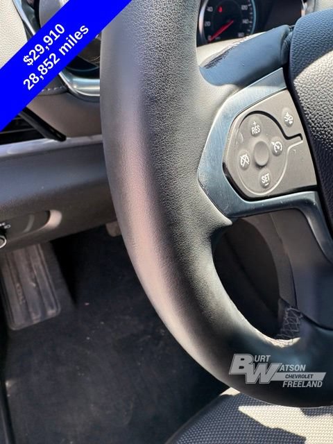 Used 2023 Chevrolet Traverse LT FWD image 14