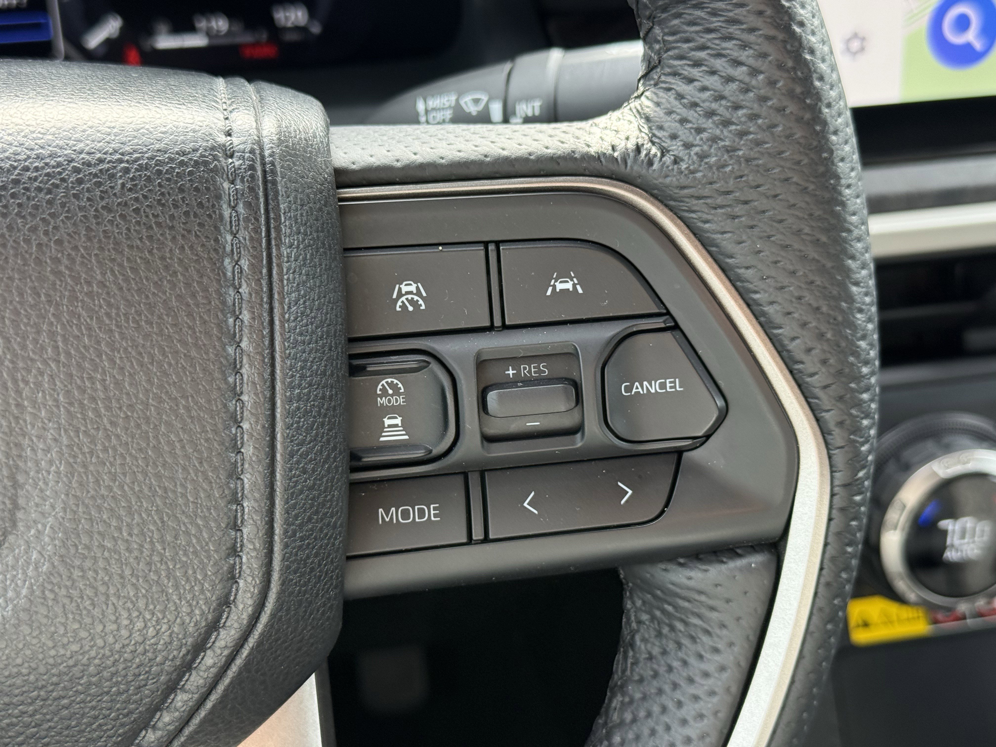 Used 2025 Toyota Tacoma 4x4 Double Cab image 17