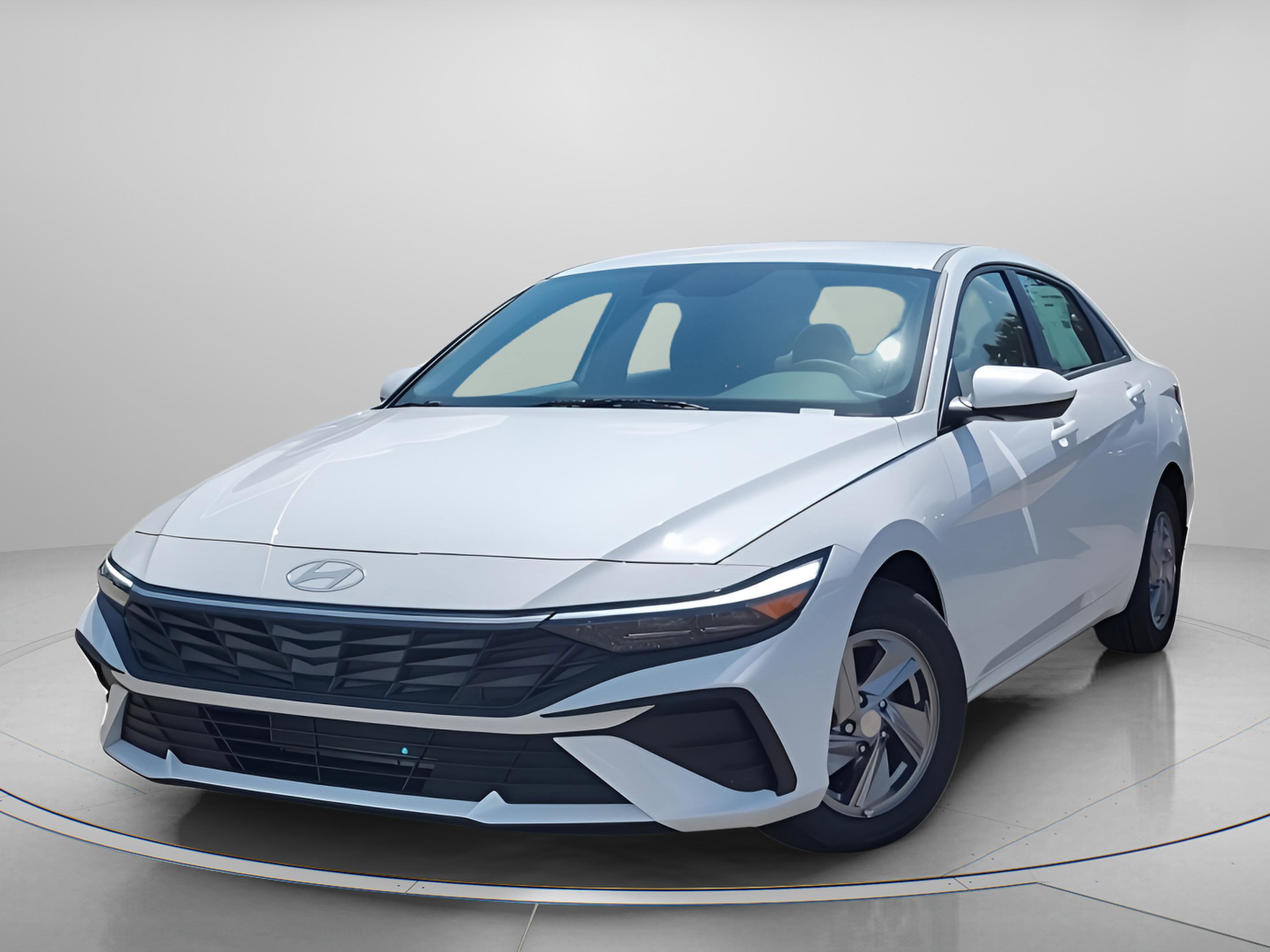 New 2026 Hyundai Elantra SE image 2