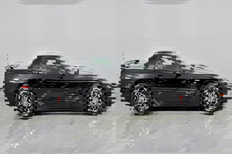 Used 2003 Chevrolet Corvette Z06 w/ Memory Package, 3 Drivers image 13