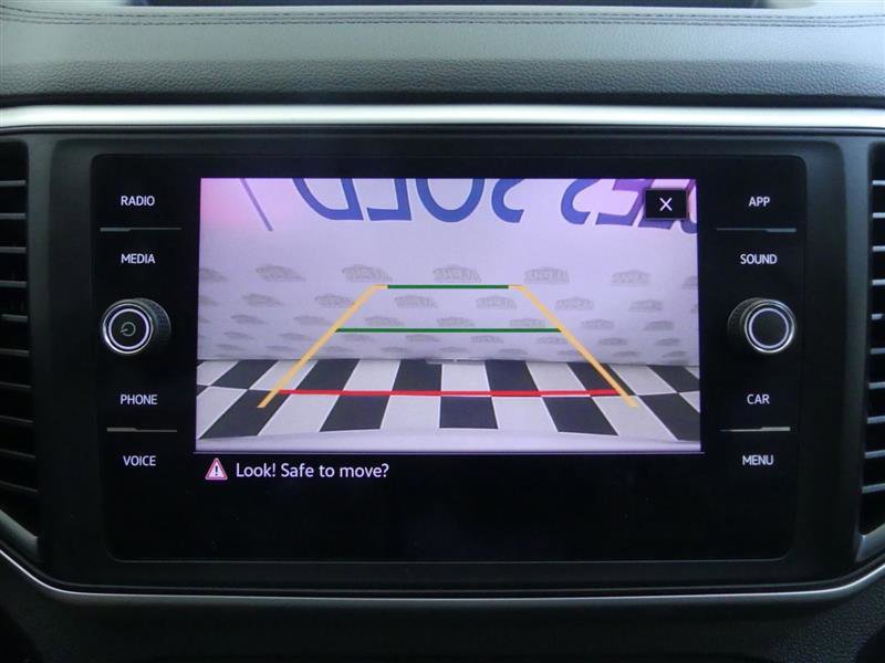 Used 2021 Volkswagen Atlas SE w/ Panoramic Sunroof Package image 9