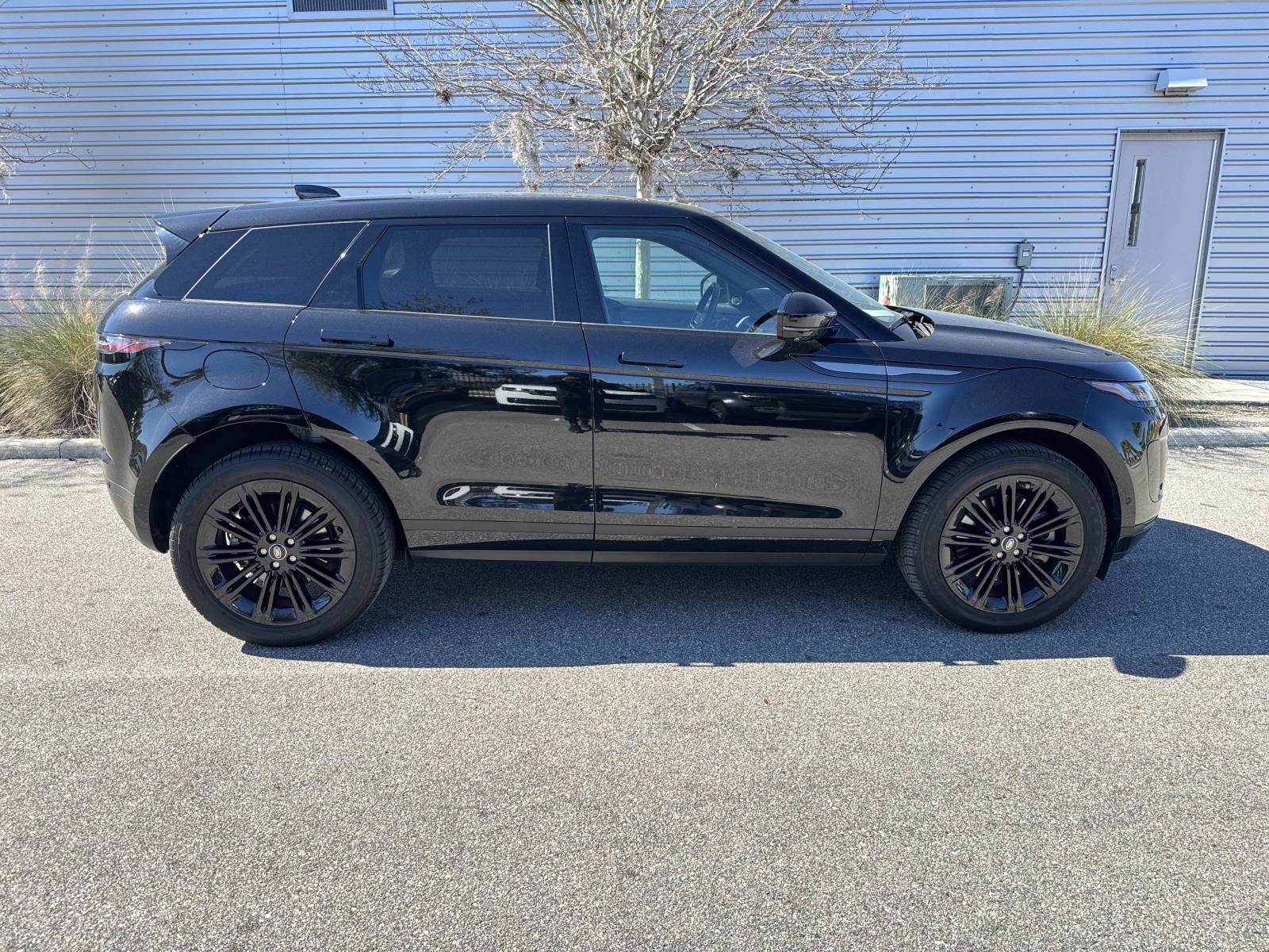 Certified 2025 Land Rover Range Rover Evoque S image 5