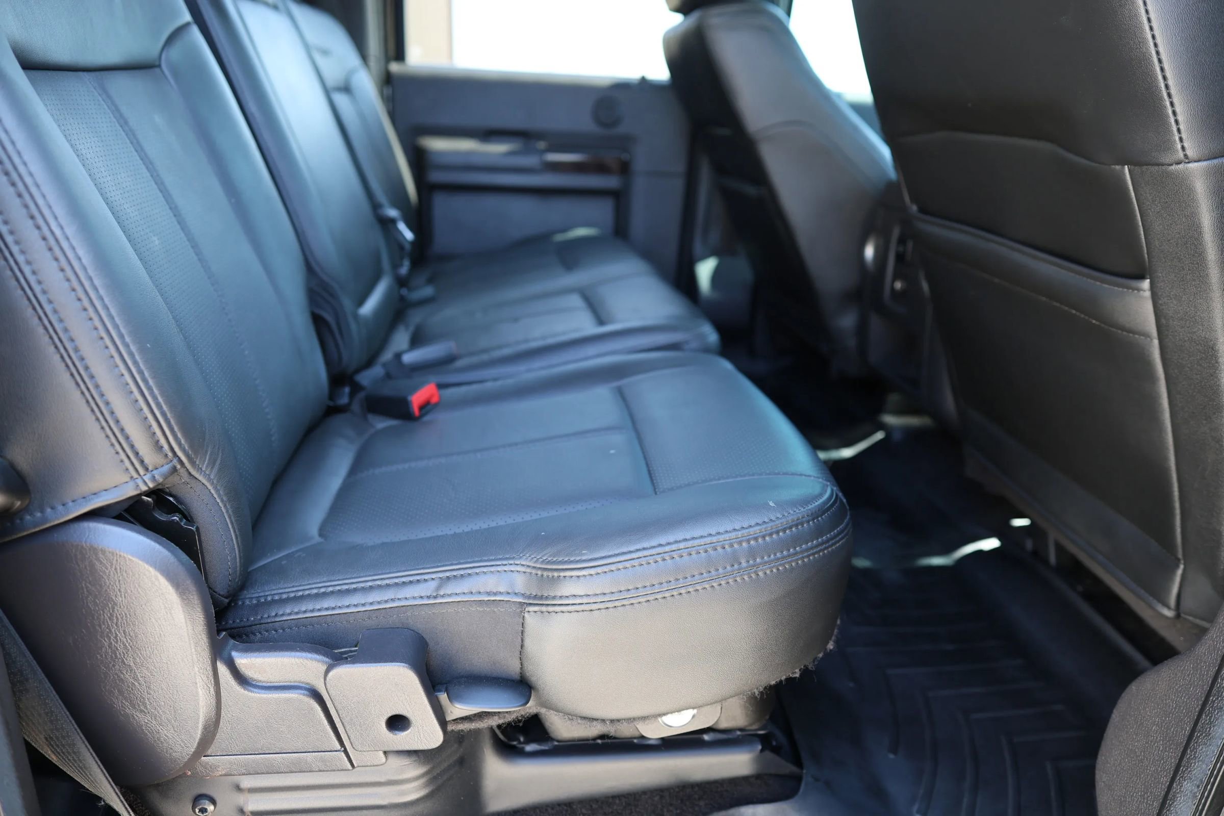 Used 2015 Ford F350 Platinum image 40