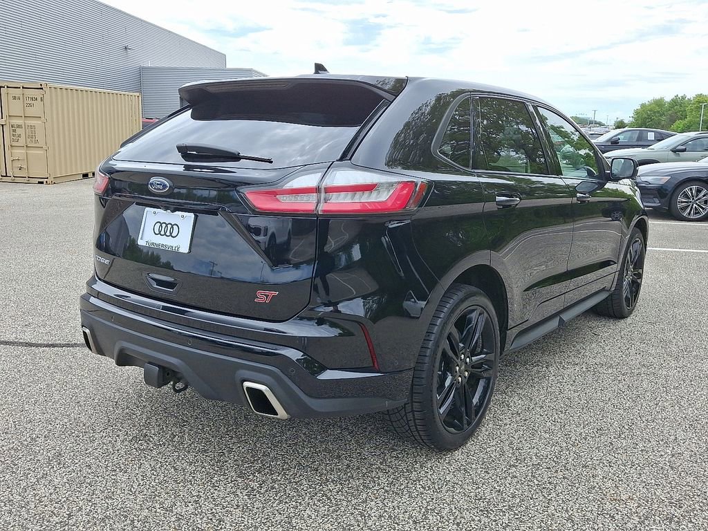 Used 2019 Ford Edge ST w/ Equipment Group 401A AWD/4WD image 6