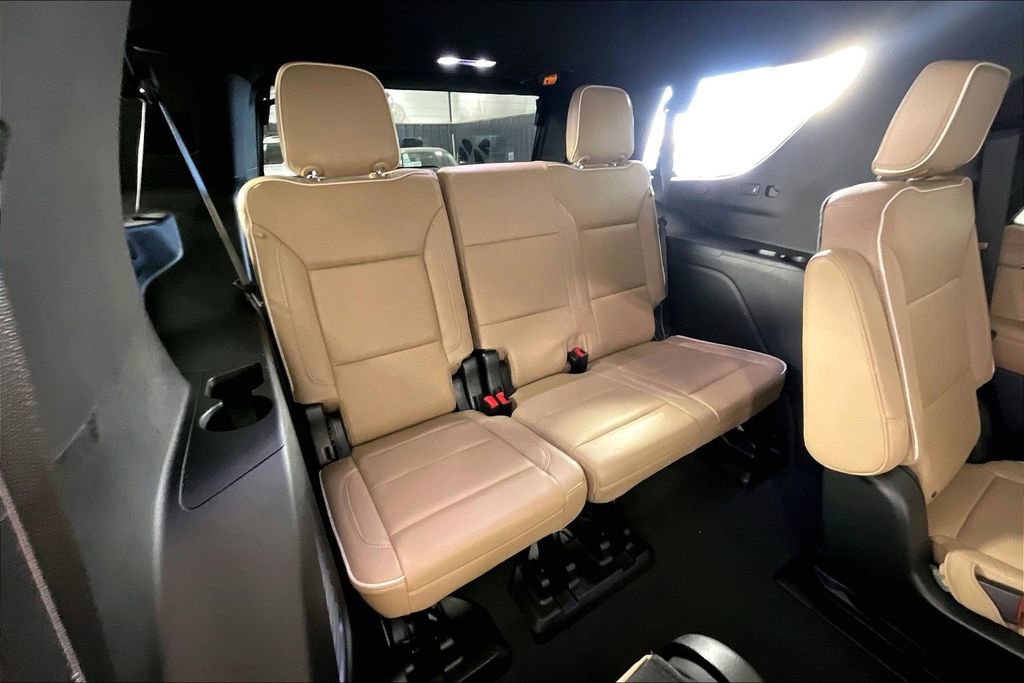 Used 2023 Chevrolet Tahoe Premier w/ Premium Package AWD/4WD image 39