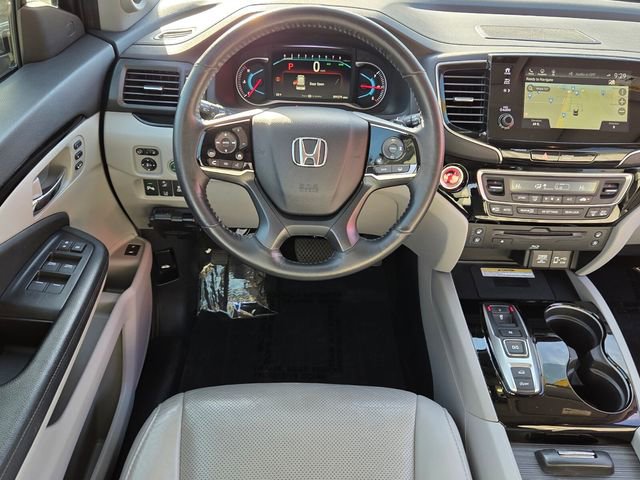 Used 2019 Honda Pilot Elite image 11
