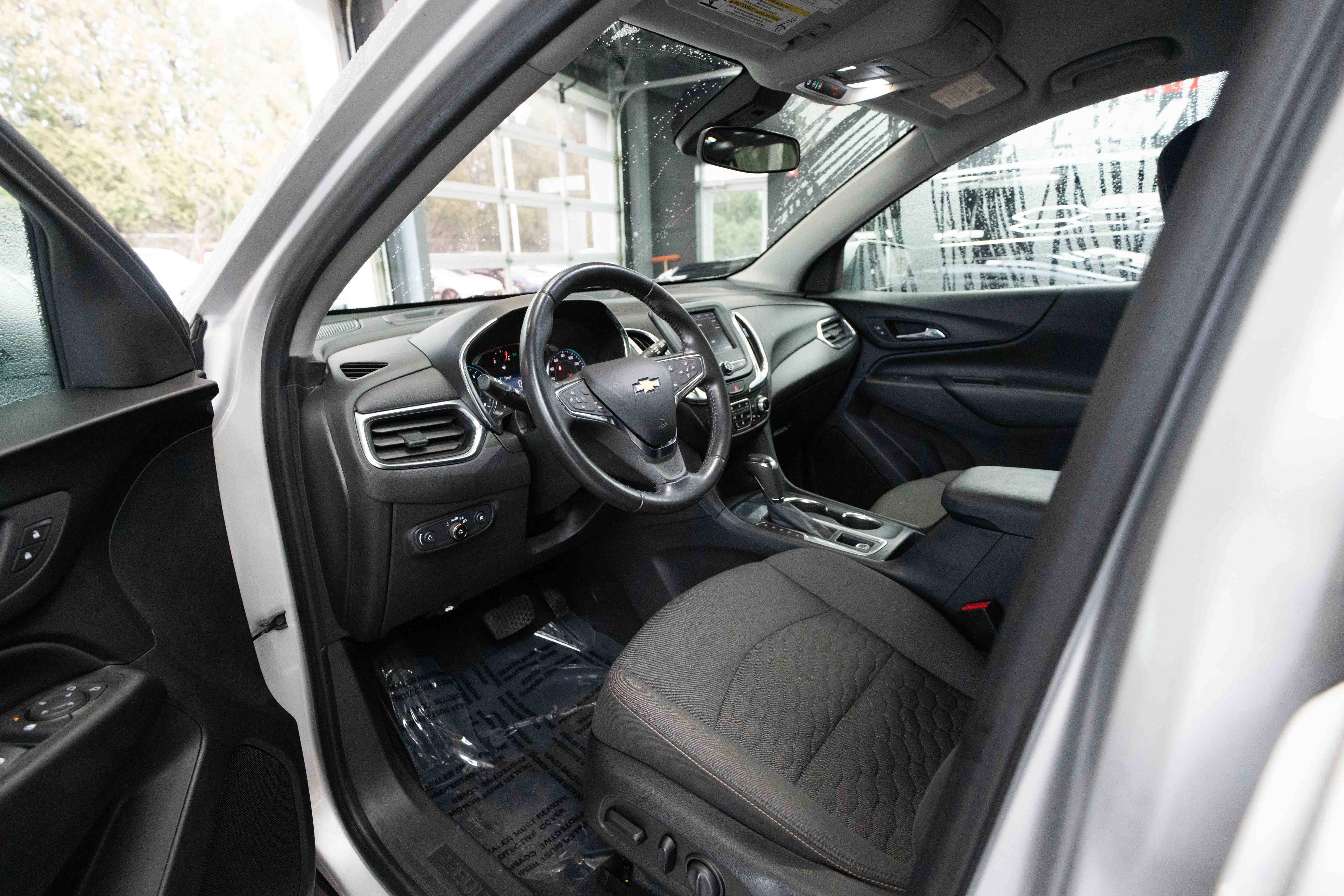 Used 2021 Chevrolet Equinox LT image 8