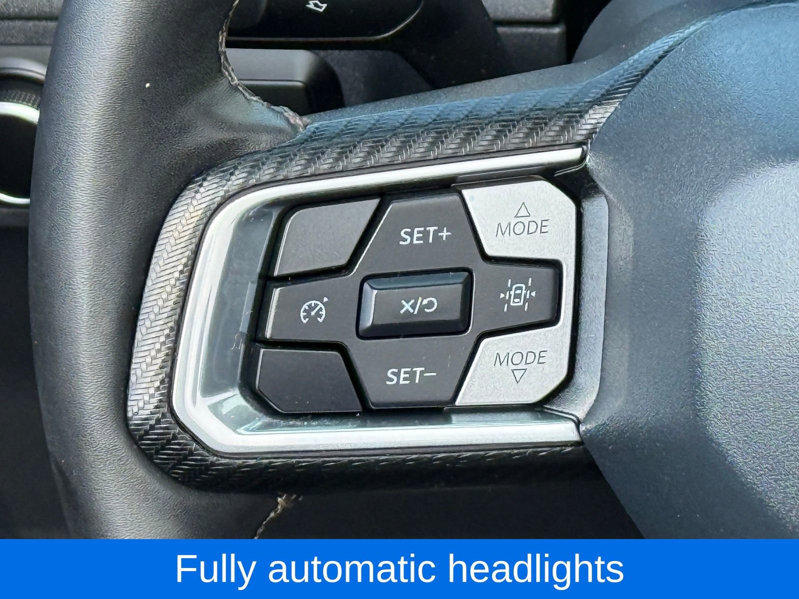 Used 2024 Ford Mustang Convertible image 29