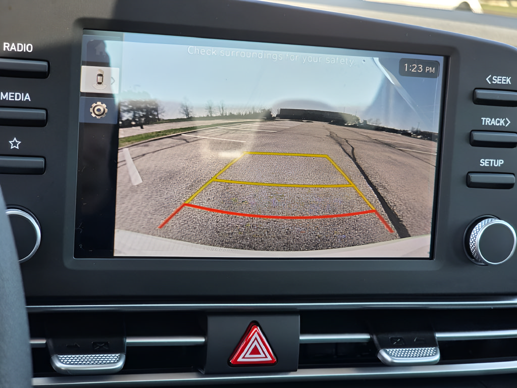 New 2026 Hyundai Elantra SE FWD image 18