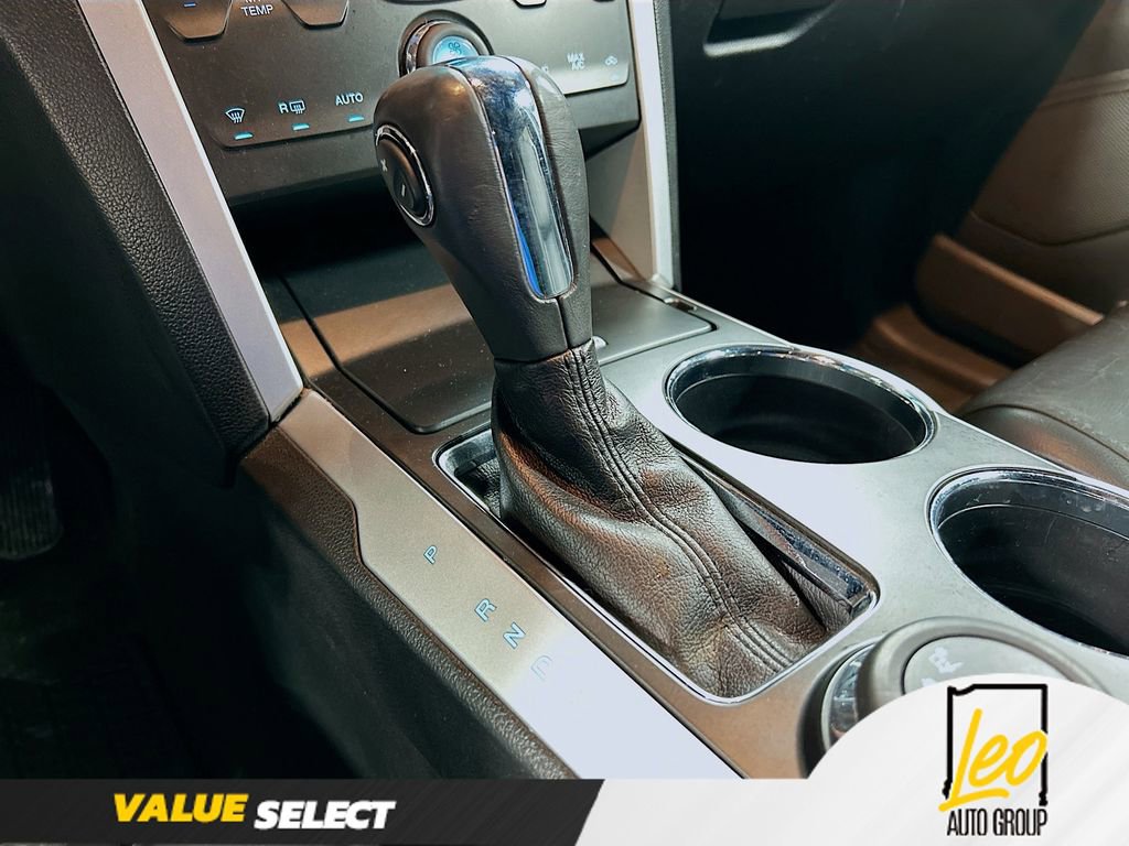 Used 2014 Ford Explorer XLT w/ Equipment Group 202A image 16