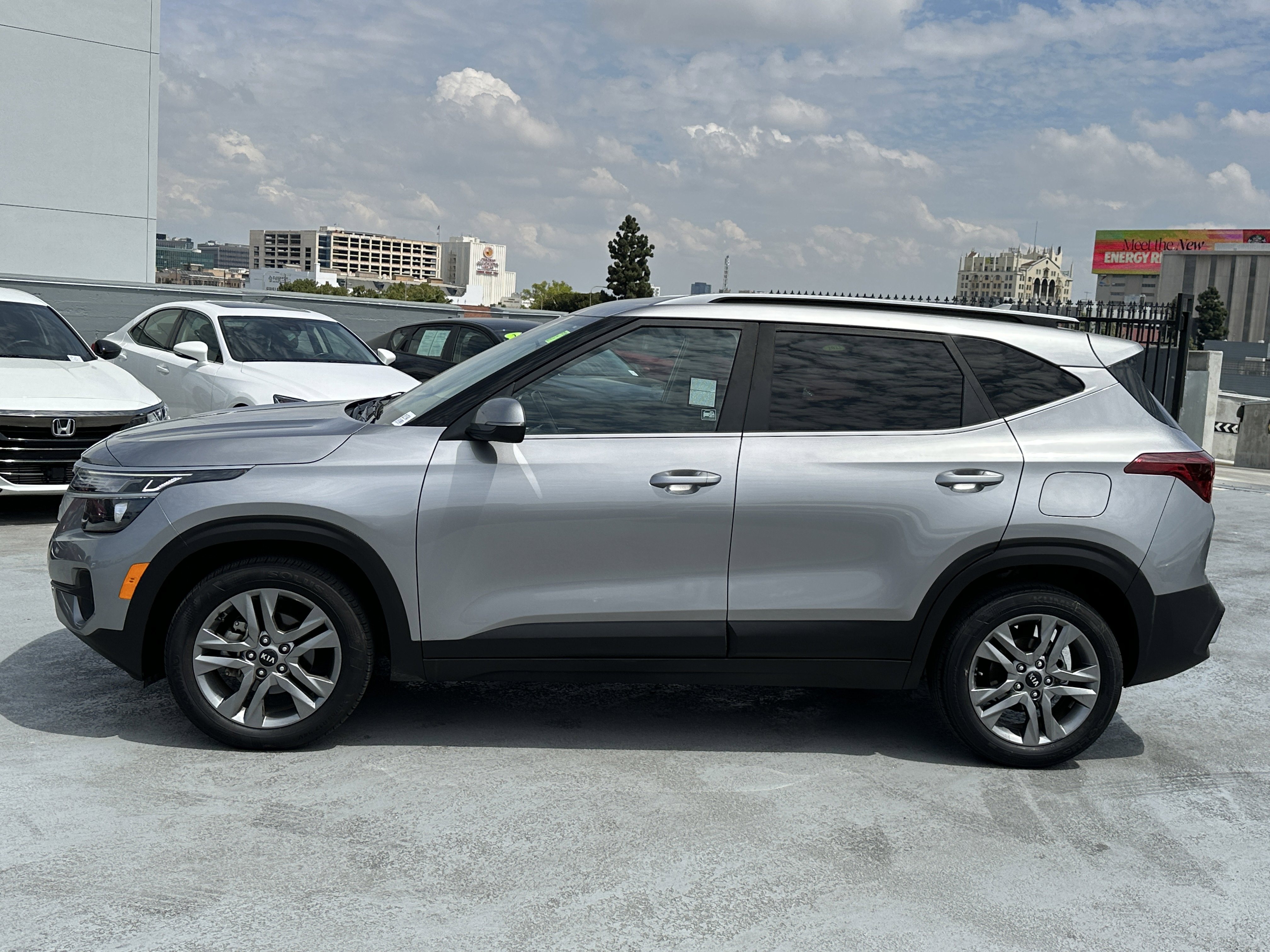 Certified 2021 Kia Seltos S image 3