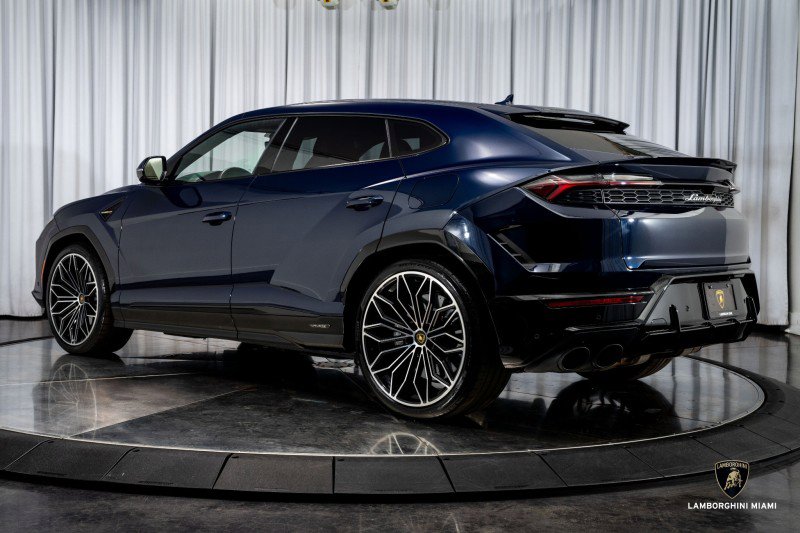 Used 2025 Lamborghini Urus SE image 10