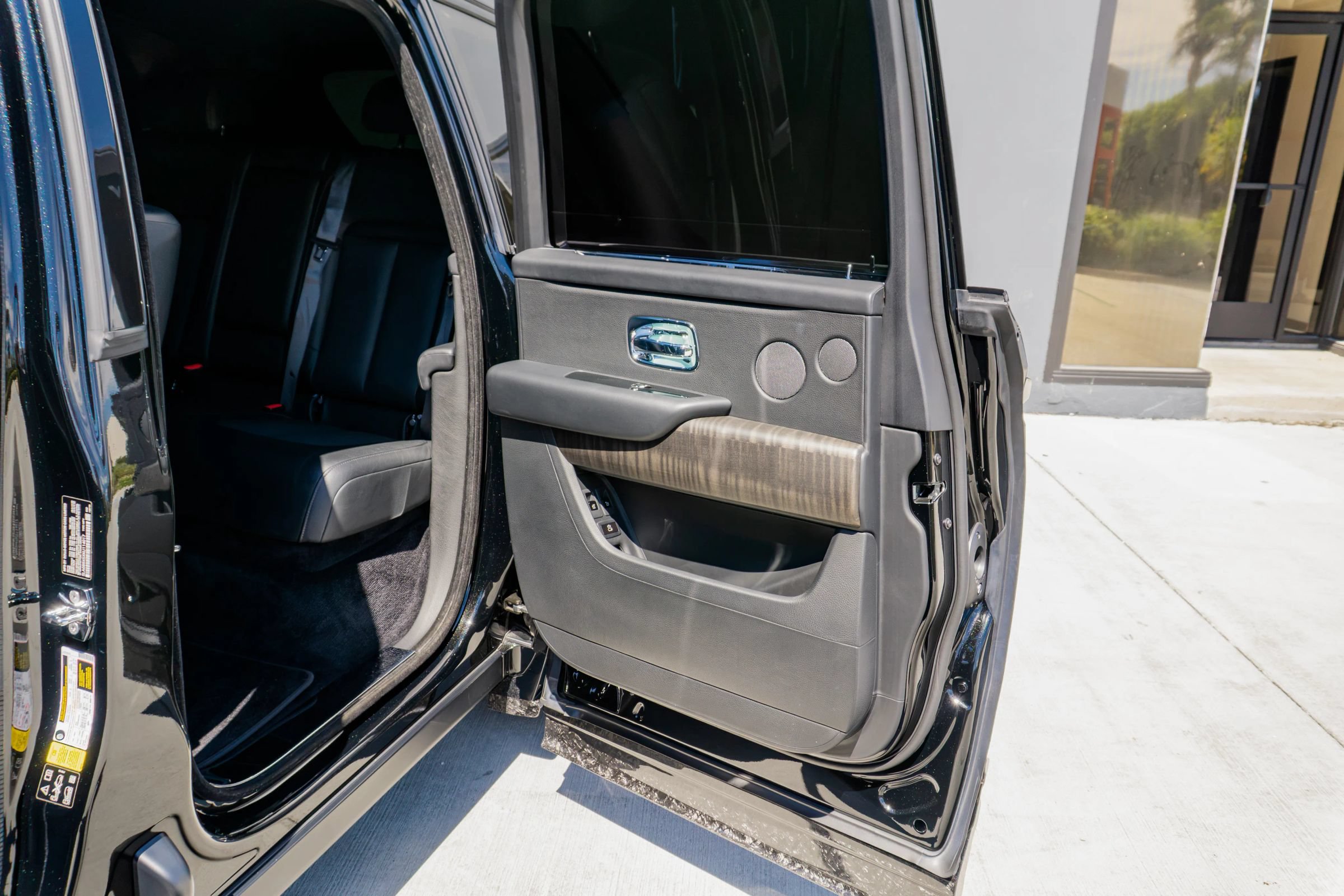 Used 2019 Rolls-Royce Cullinan AWD/4WD image 55