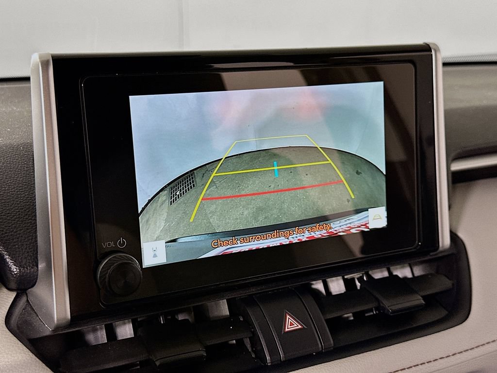 Used 2025 Toyota RAV4 XLE w/ Convenience Package FWD image 25