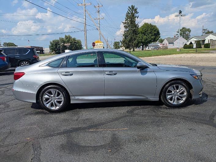 Used 2019 Honda Accord LX image 6
