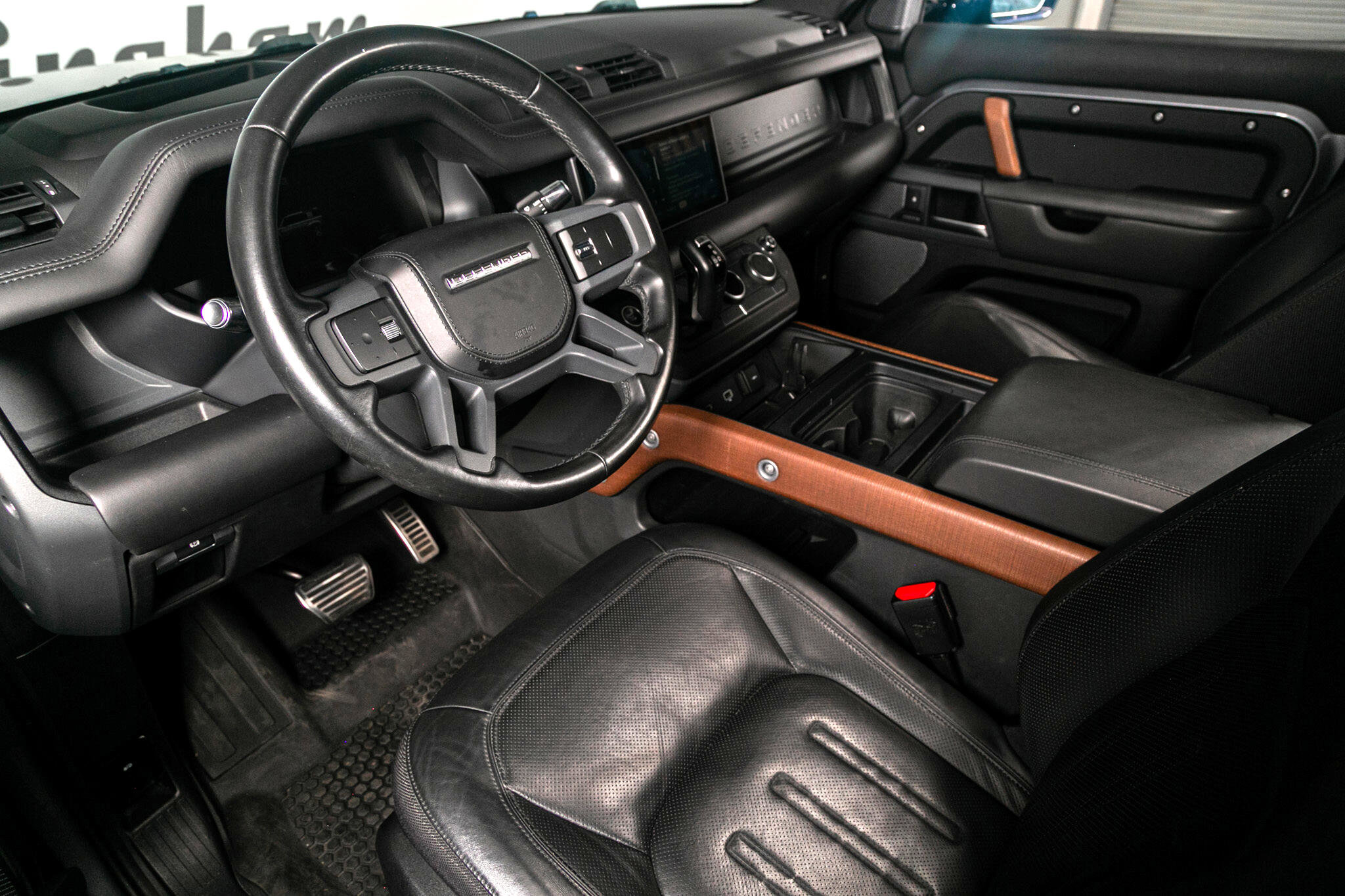 Used 2020 Land Rover Defender 110 X image 6