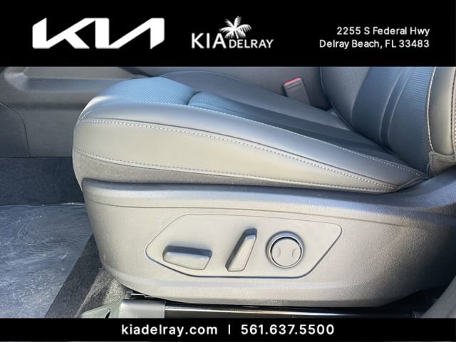 New 2026 Kia Sorento S FWD image 18