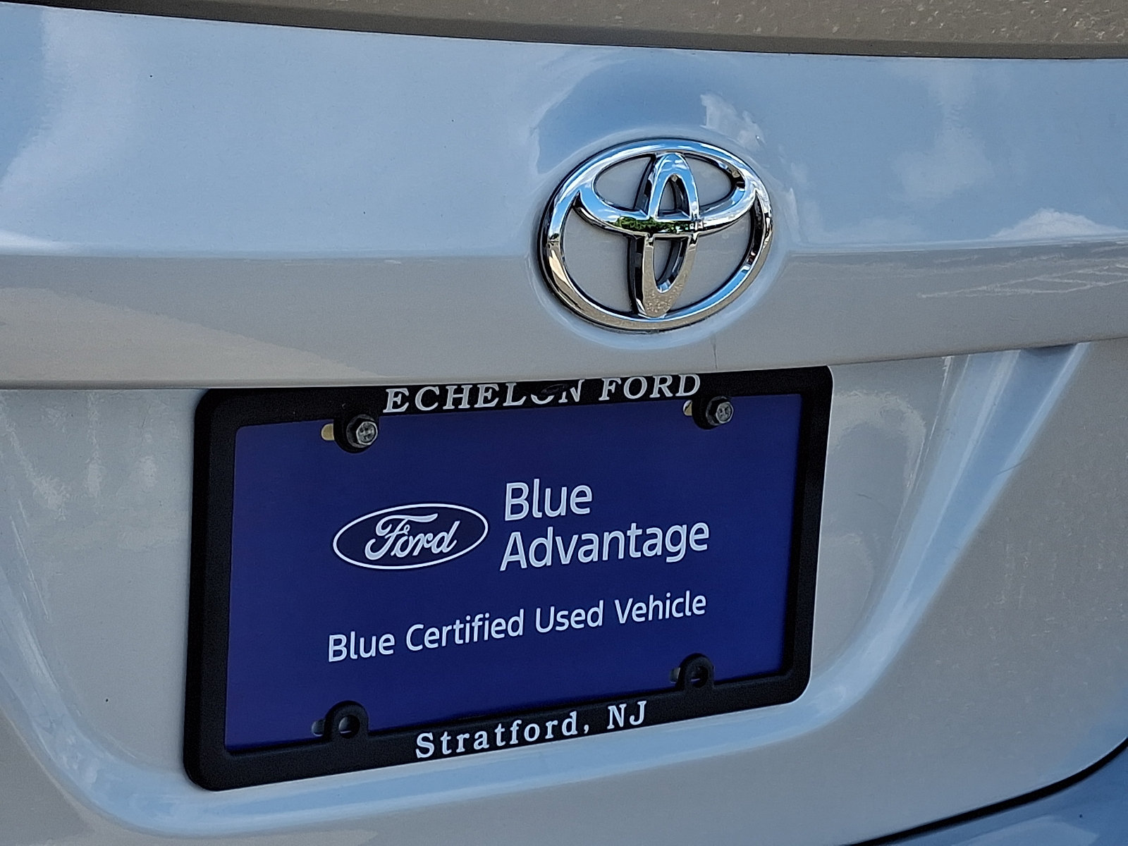 Used 2019 Toyota Corolla SE w/ SE Premium Package FWD image 30