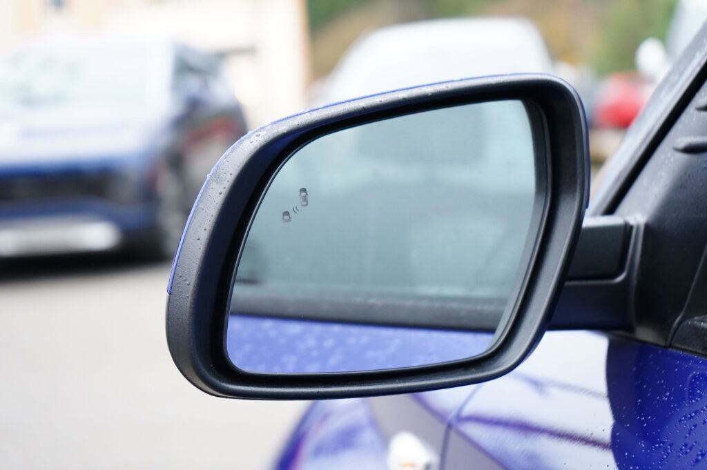 Used 2022 Hyundai Venue SEL w/ Cargo Package image 11