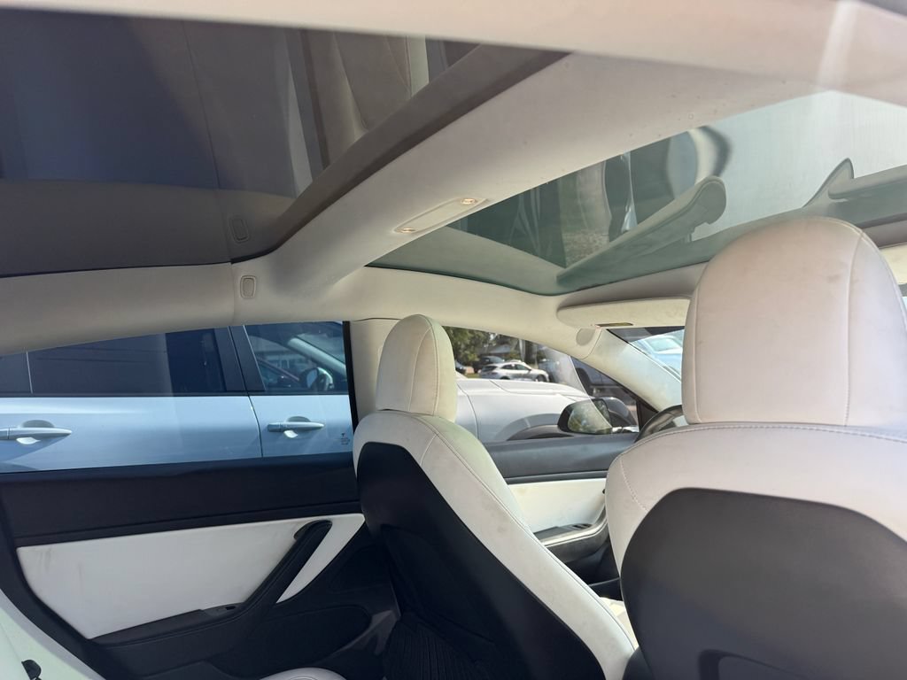 Used 2019 Tesla Model 3 Long Range RWD image 16
