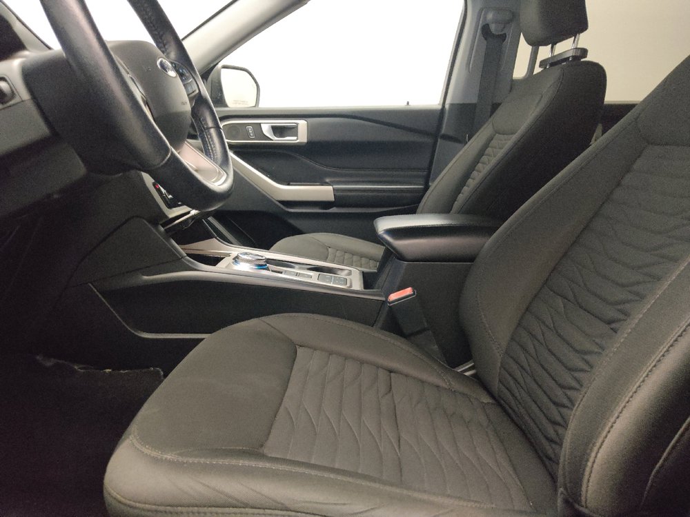 Used 2021 Ford Explorer XLT RWD image 17
