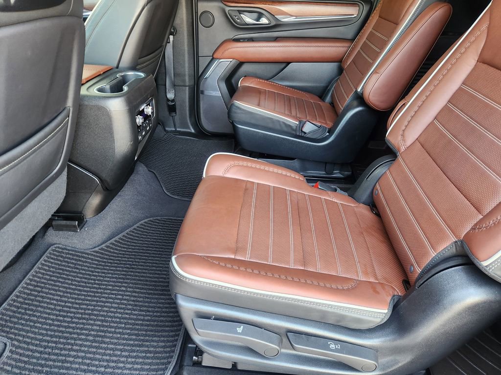 Used 2023 GMC Yukon XL Denali Ultimate image 30