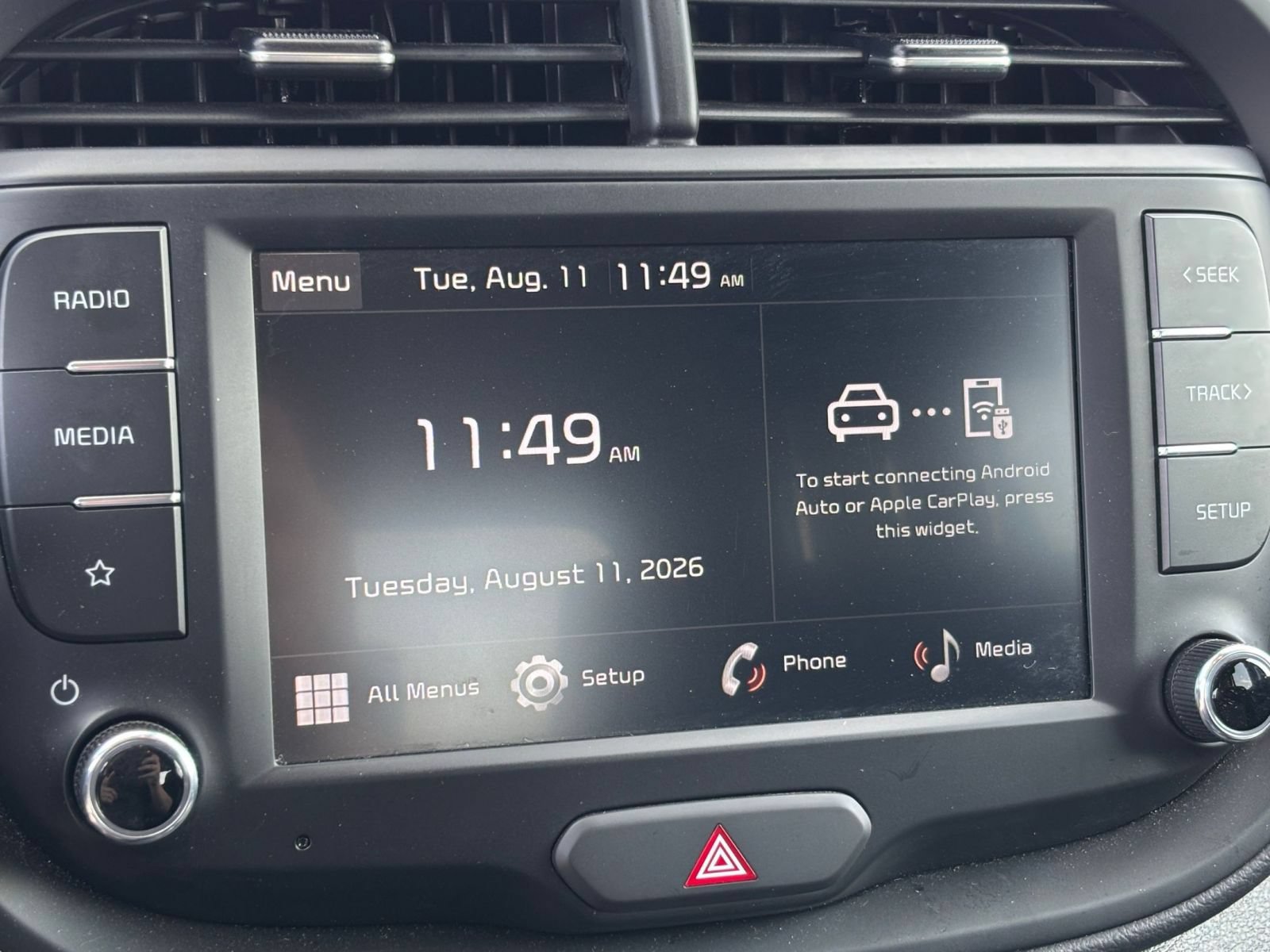 Used 2025 Kia Soul LX w/ LX Technology Package FWD image 19