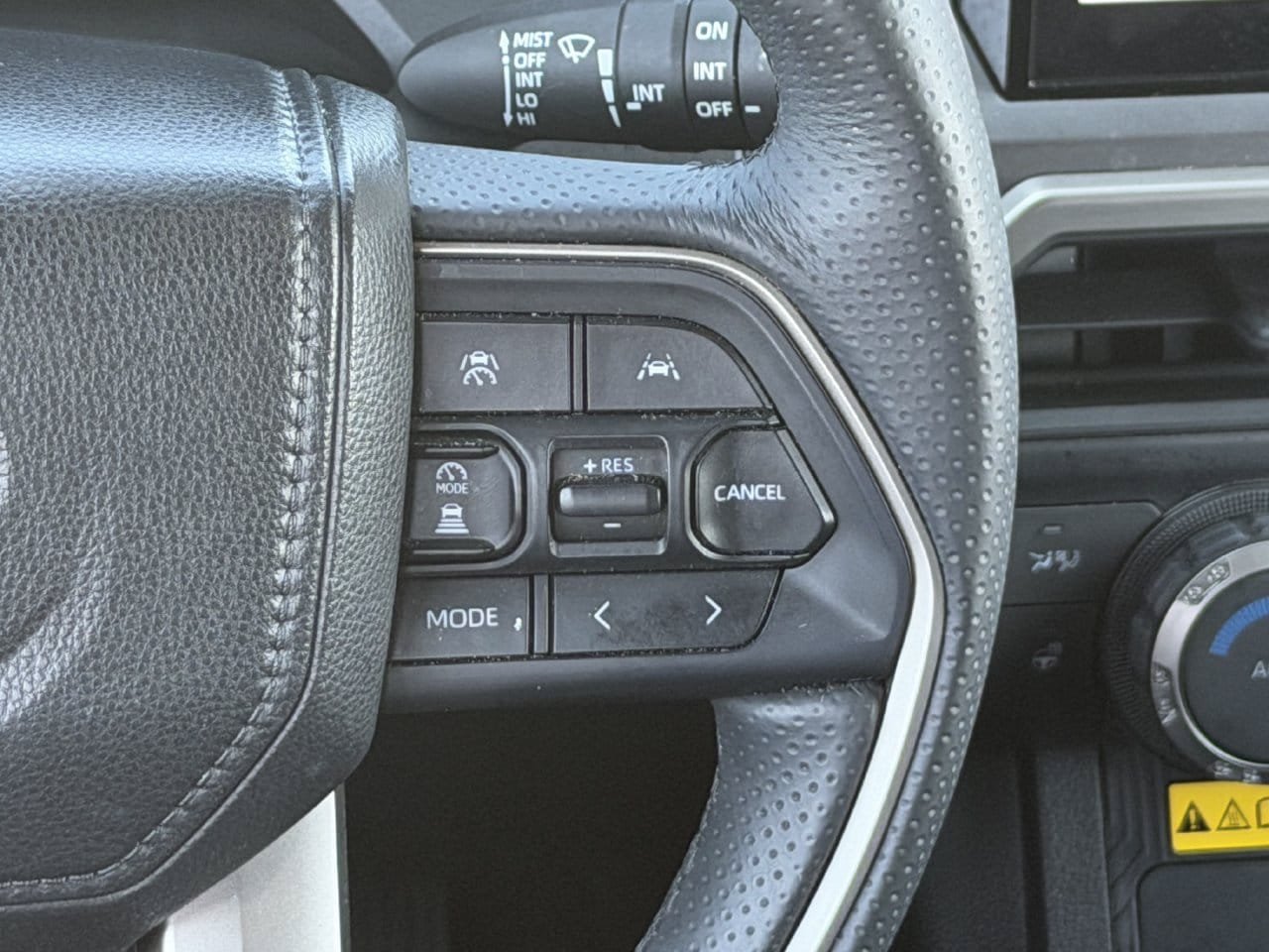 Used 2025 Toyota 4Runner TRD Off-Road Premium w/ Tow Technology Package AWD/4WD image 14