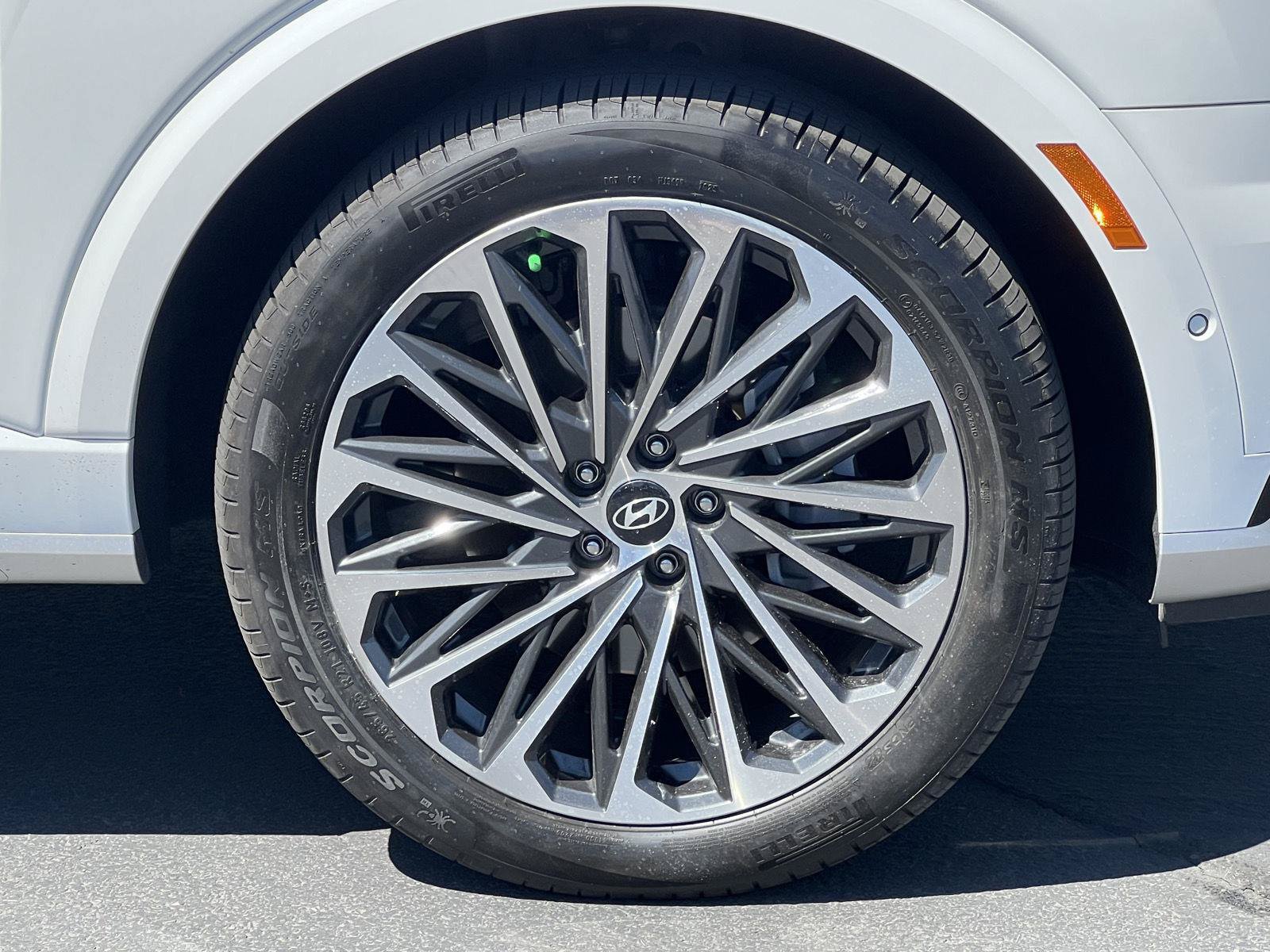 Certified 2026 Hyundai Palisade Calligraphy AWD/4WD image 16