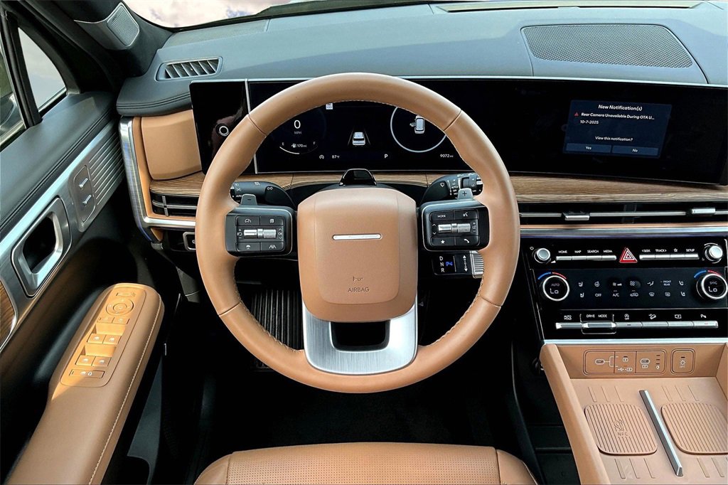 Used 2025 Hyundai Santa Fe Limited image 8