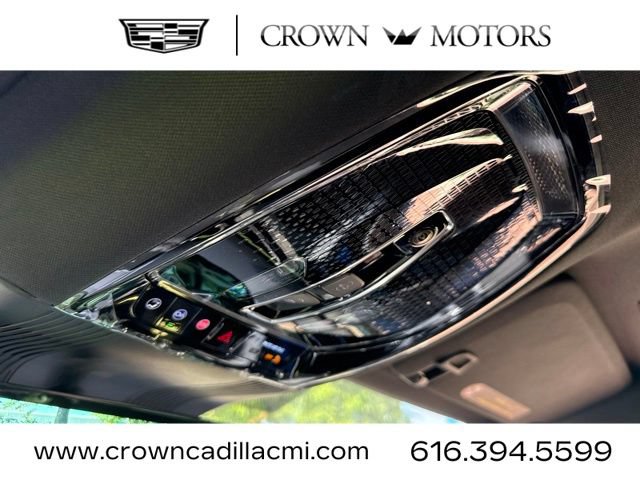 New 2027 Cadillac Vistiq Sport w/ LPO, Floor Liner Package AWD/4WD image 29