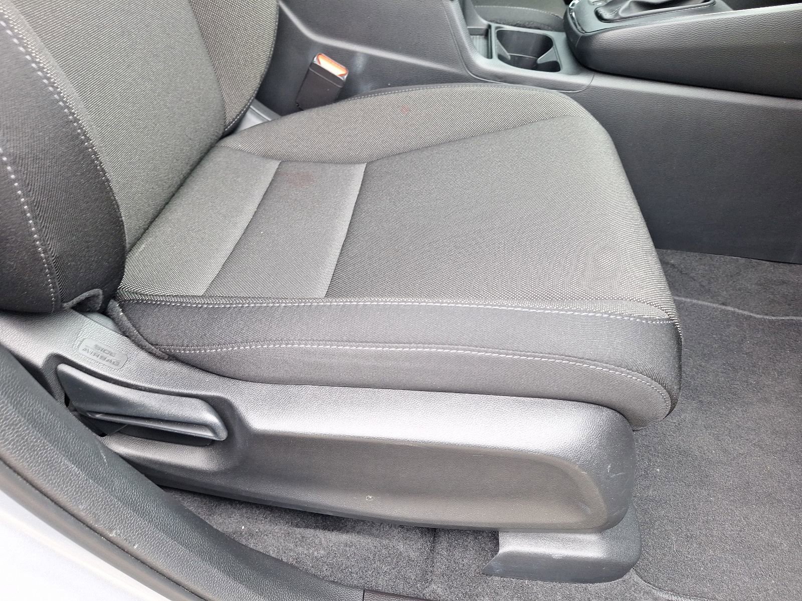 Used 2025 Honda CR-V LX image 31