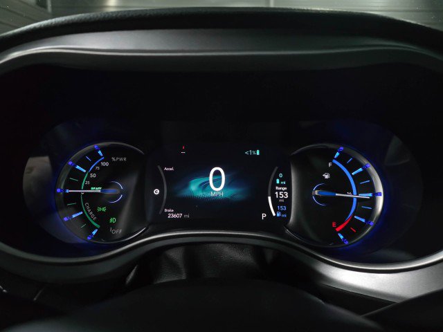 Used 2023 Chrysler Pacifica Touring-L w/ S Appearance Package FWD image 26