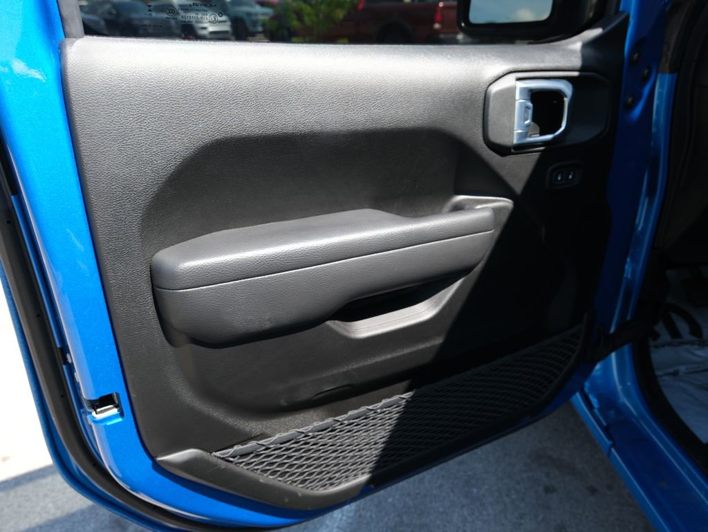 Used 2026 Jeep Wrangler Unlimited Sport AWD/4WD image 15