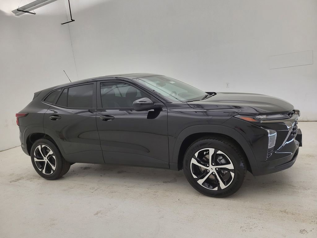 New 2026 Chevrolet Trax RS w/ Sunroof Package