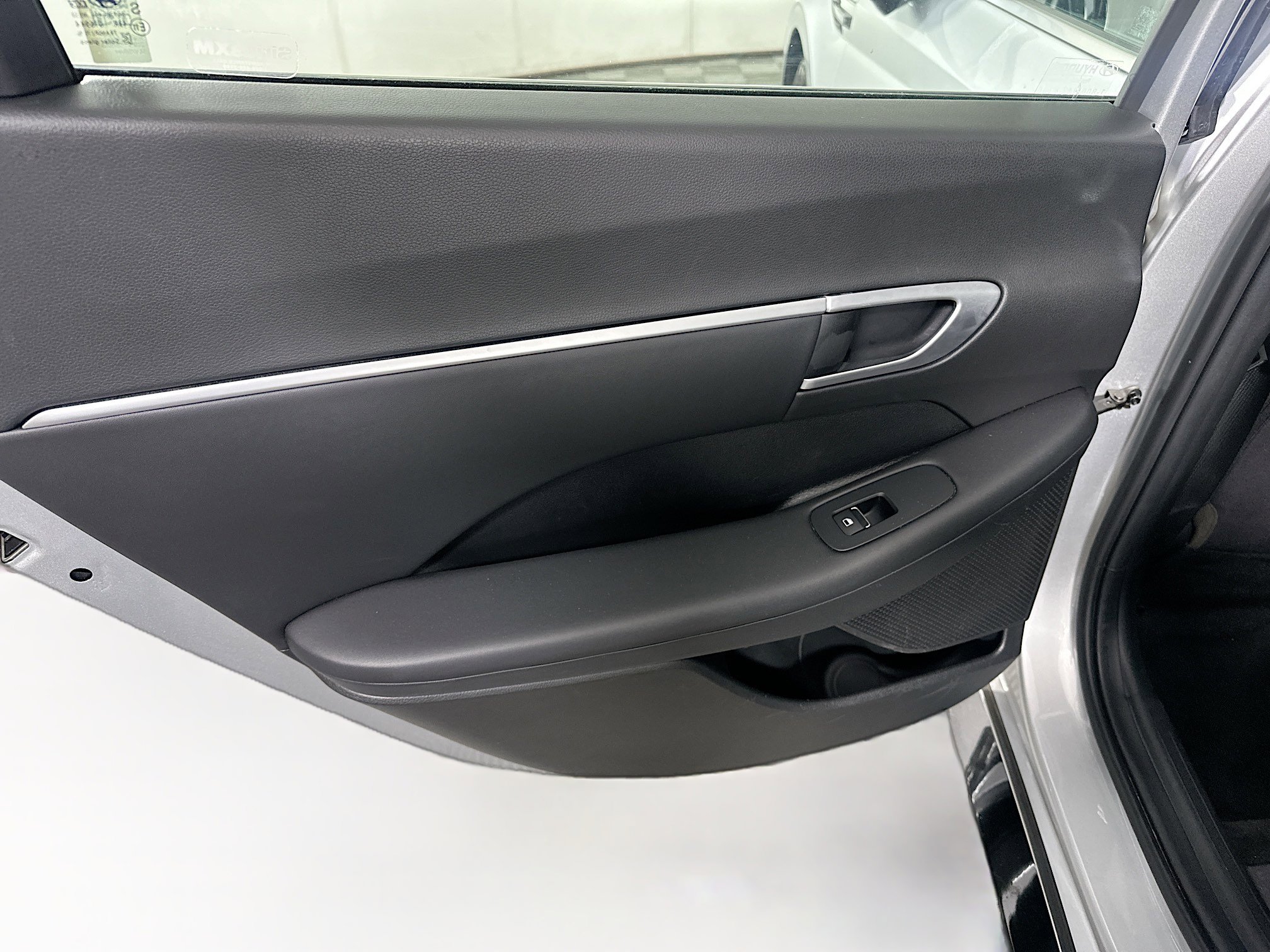 Used 2025 Hyundai Sonata SEL FWD image 25