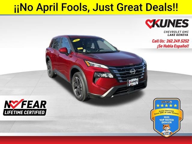 Used 2025 Nissan Rogue SV image 1