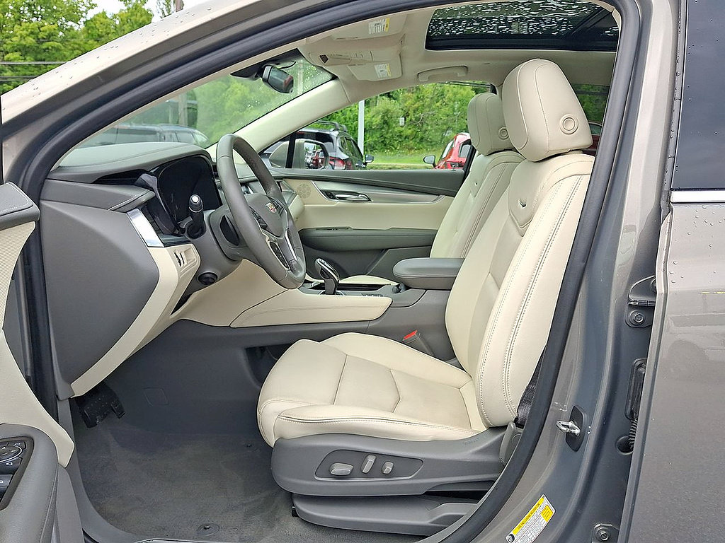 Used 2019 Cadillac XT5 Luxury AWD/4WD image 11