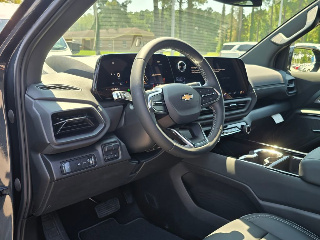 New 2026 Chevrolet Silverado EV LT image 9