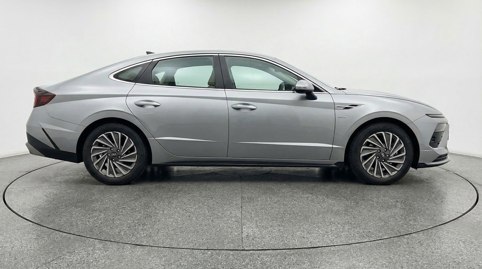 Used 2025 Hyundai Sonata SEL image 11