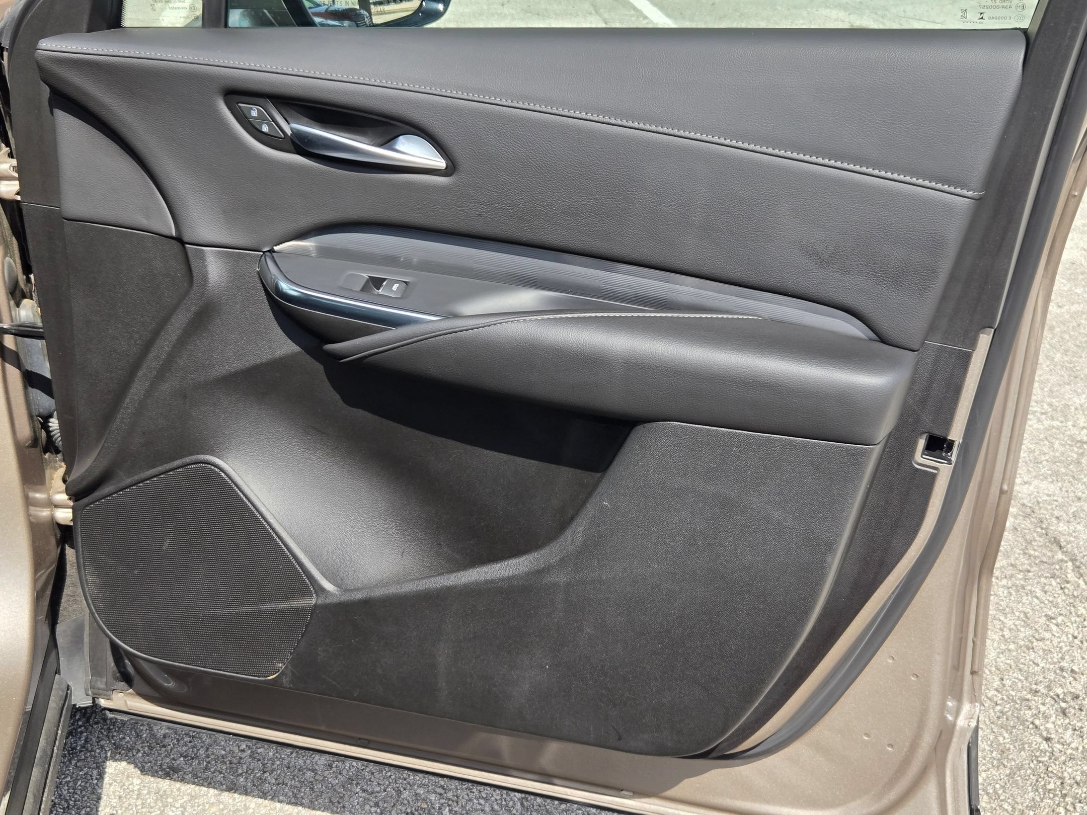 Used 2024 Cadillac XT4 Premium Luxury FWD image 29