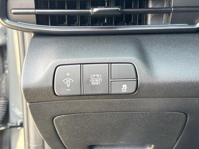 New 2026 Hyundai Elantra SEL FWD image 24