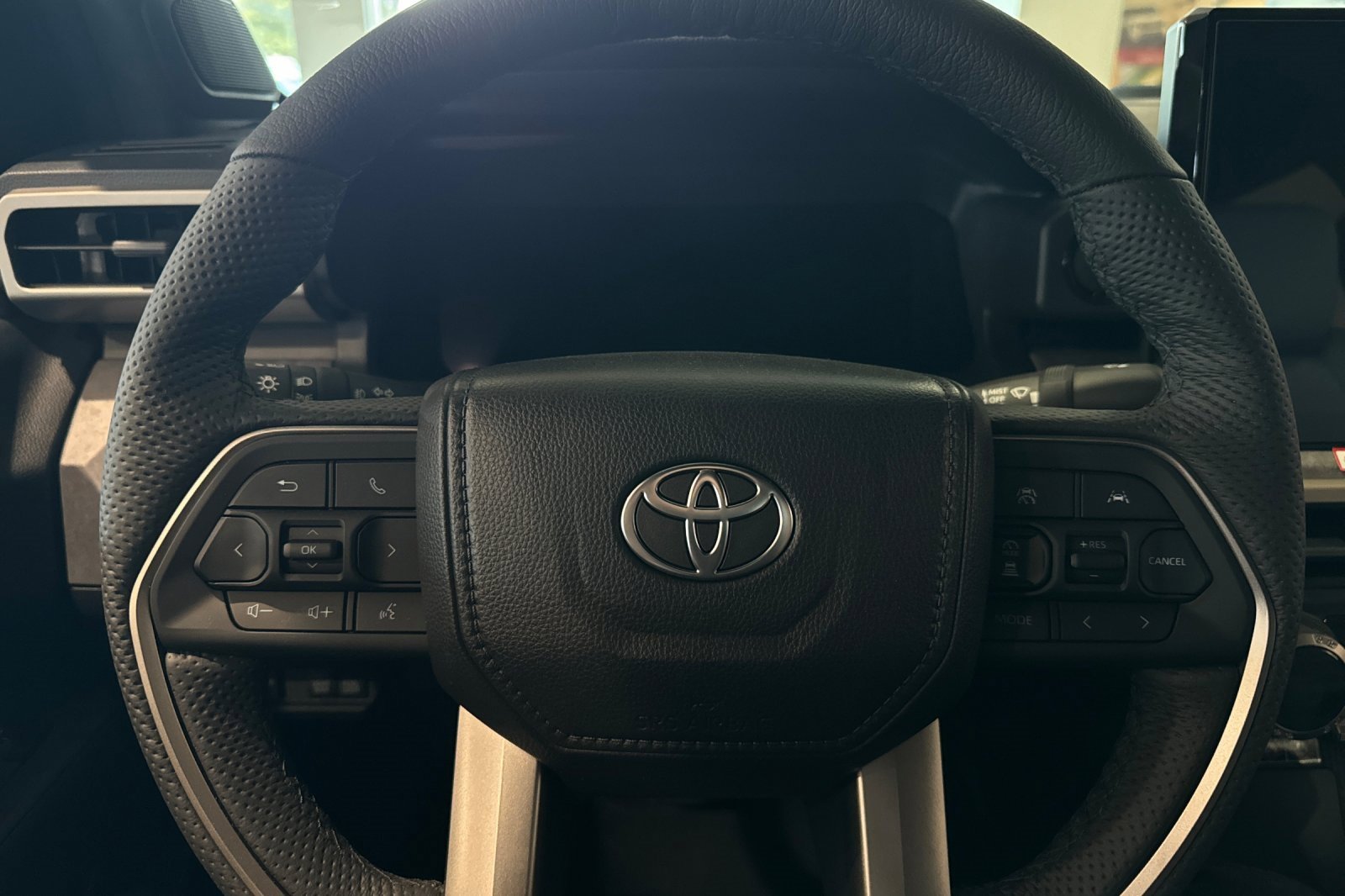 New 2025 Toyota Tacoma Trailhunter image 25