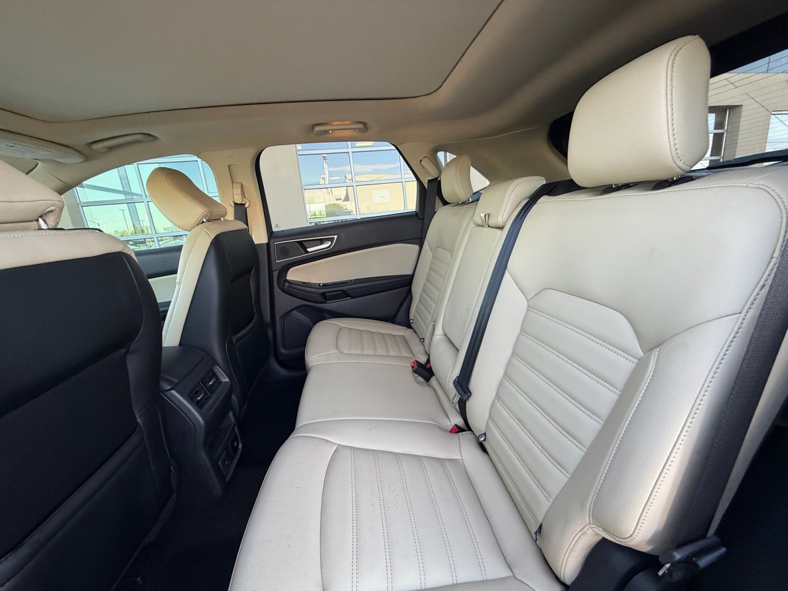 Used 2020 Ford Edge SEL w/ Convenience Package AWD/4WD image 17