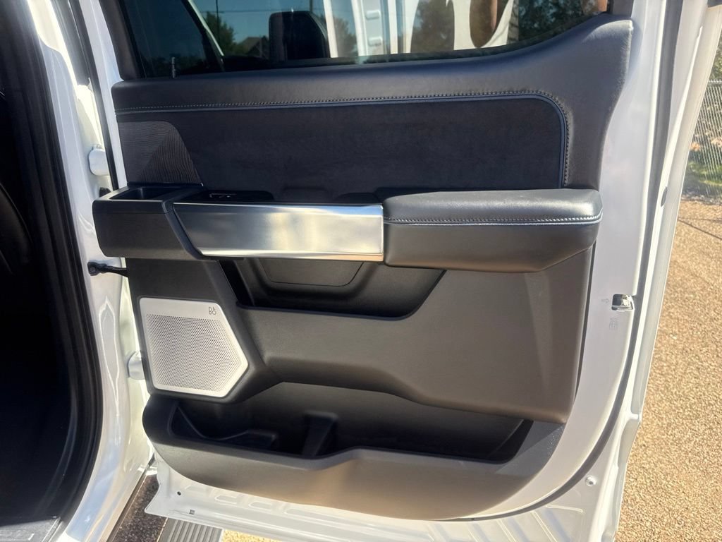 Used 2025 Ford F350 Platinum w/ FX4 Off-Road Package AWD/4WD image 35