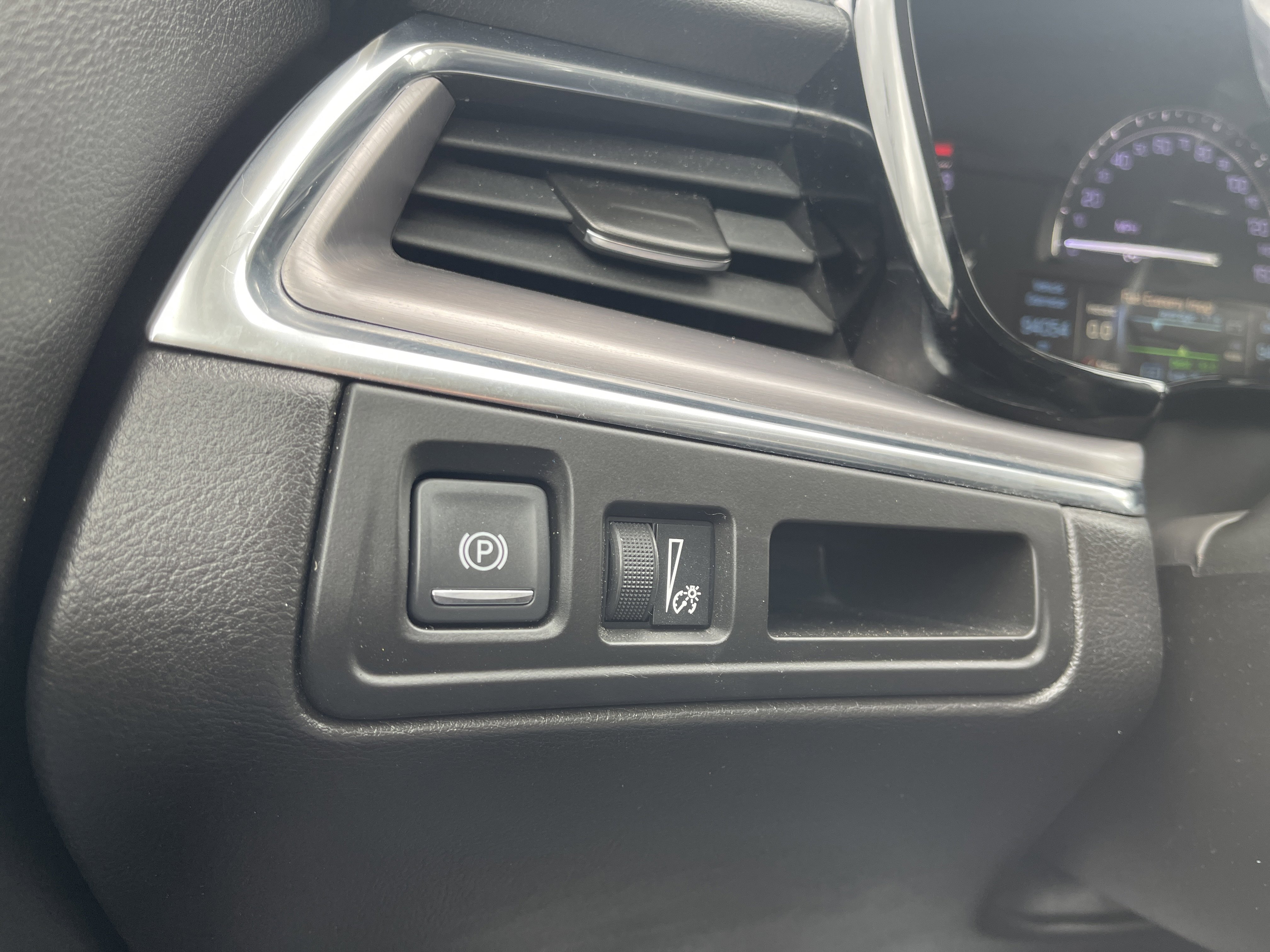 Used 2019 Cadillac XT5 Luxury image 20