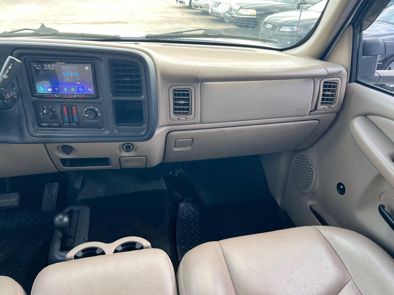 Used 2004 Chevrolet Silverado 2500 W/T image 61