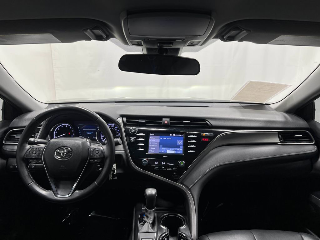 Used 2020 Toyota Camry SE image 17