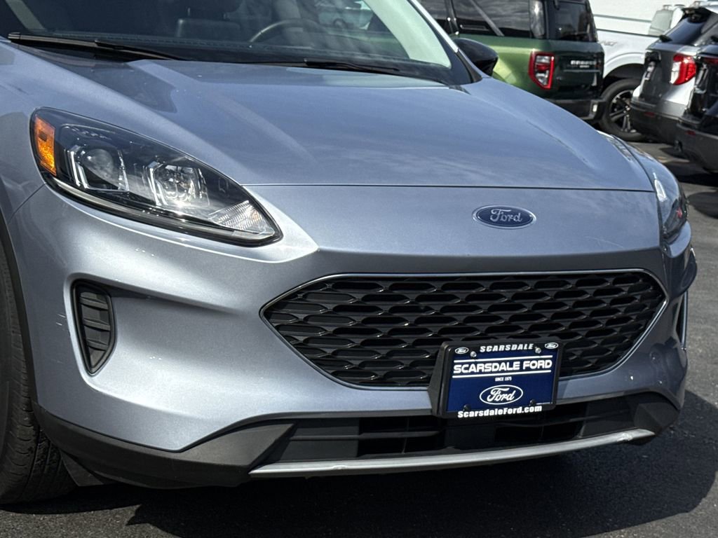 Used 2022 Ford Escape SE w/ Convenience Package image 8